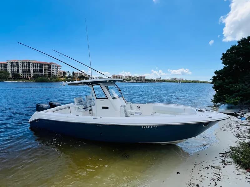 2012 Everglades 295 Center Console, photo 1 of 20