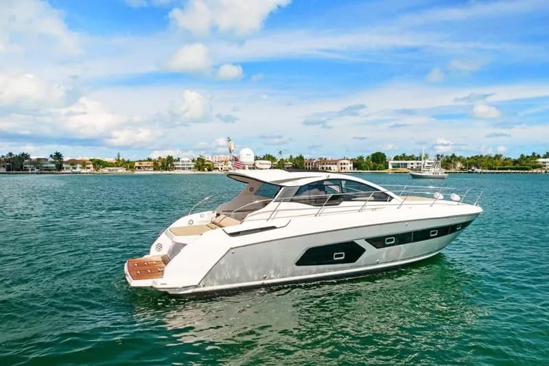 2016 Azimut Atlantis 43, photo 1 of 20