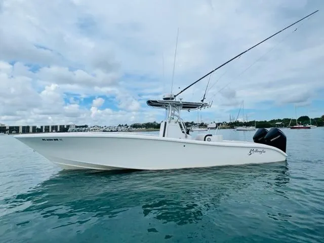 2004 Yellowfin 31 Center Console, photo 1 of 20