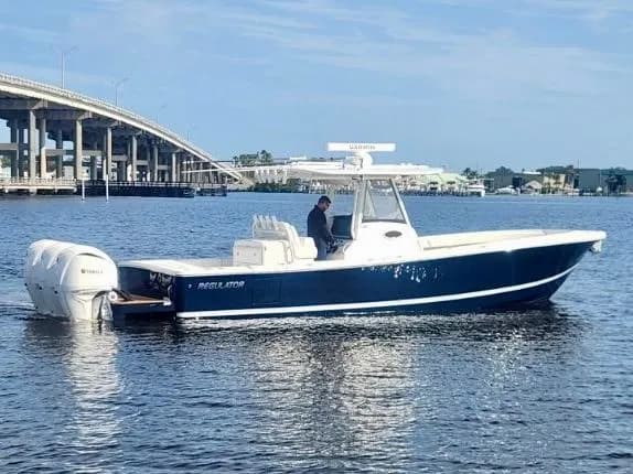 2022 Regulator 34, photo 1 of 20