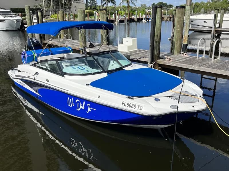 Sapphire hull, photo 1 of 20